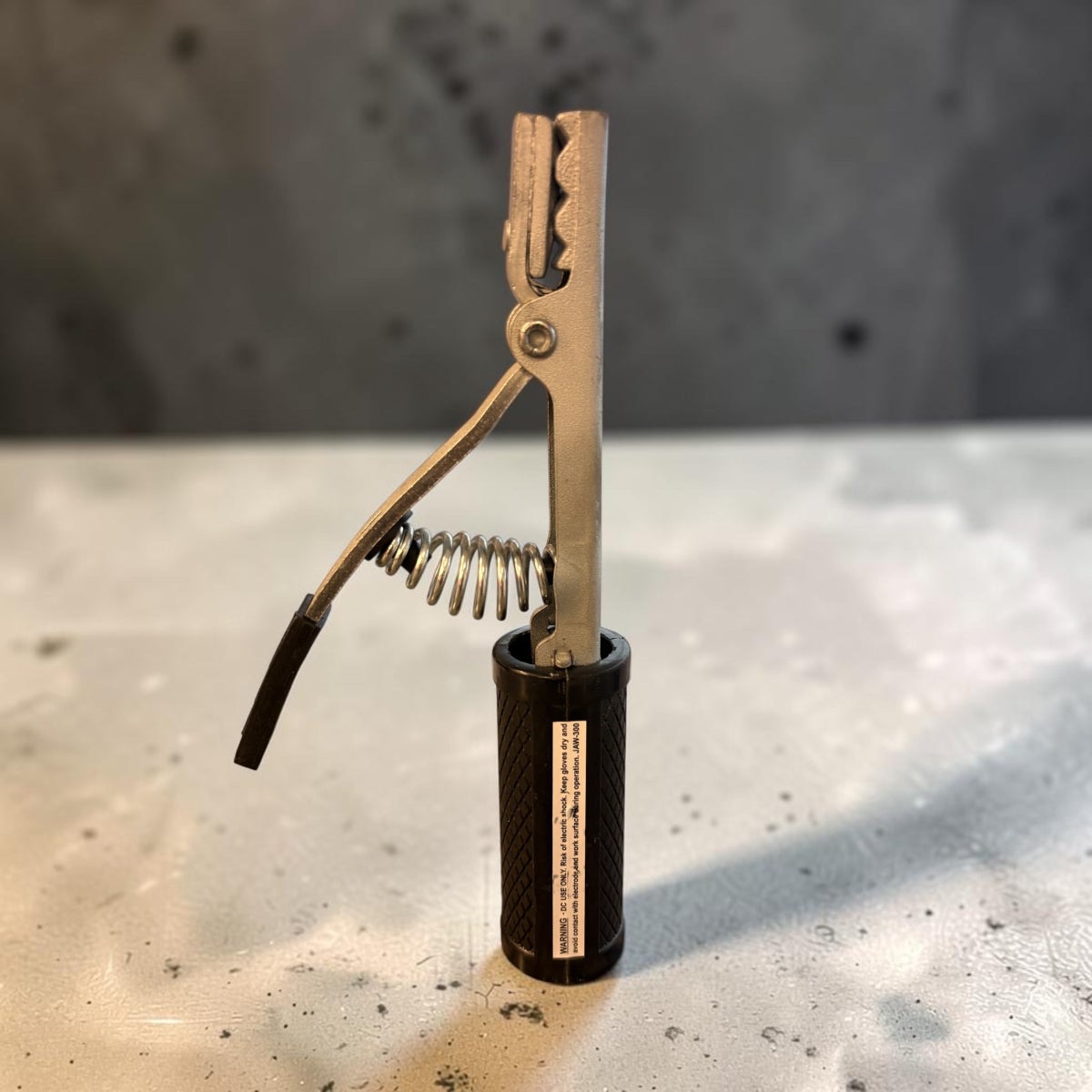 Jaw 300 Electrode Holder photo 1