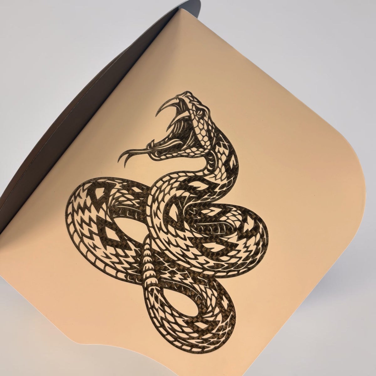 Snakeskin Carbon Fiber Pancake Welding Helmet photo 4